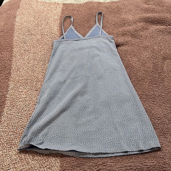 Brandy Melville floral dress - Picture 4 of 5